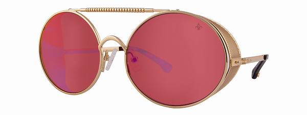 大明星都戴浅色太阳眼镜了，你还在戴“黑超”装神秘么