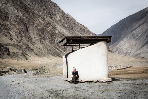 走遍亚洲大草原，这个意大利小伙爱上一众斯坦国和隐秘共和国