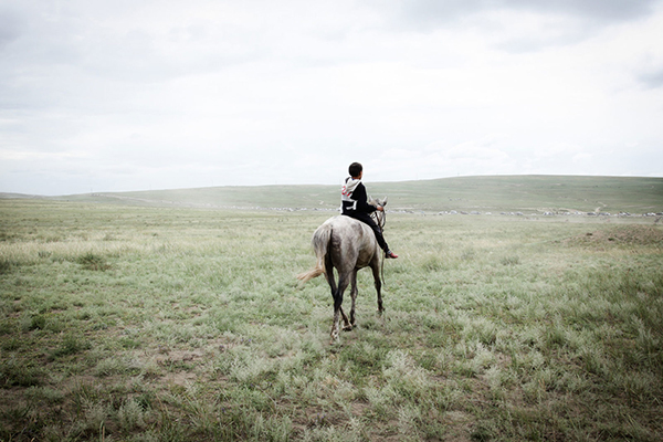 走遍亚洲大草原，这个意大利小伙爱上一众斯坦国和隐秘共和国
