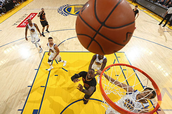 留给詹姆斯的时间不多了，“天选之人”也难敌那衰老的肌肉