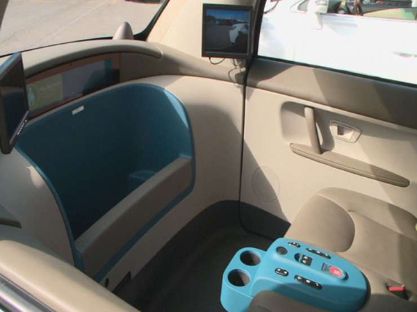 谷歌无人驾驶测试原型车萤火虫退役：曾完成世界首次无人驾驶