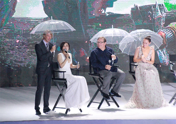 迈克尔·贝坚持说再见，《变形金刚》前途未卜