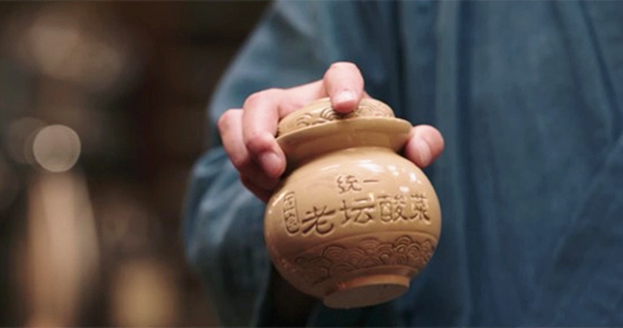 澎湃联播｜你们拍的不是《深夜食堂》，是《尴尬食堂》