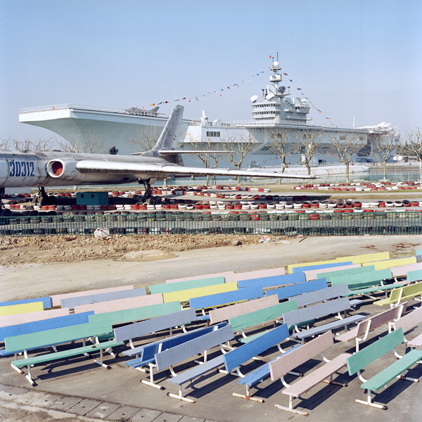 看展览｜逛公园时我只比别人多带了一台相机