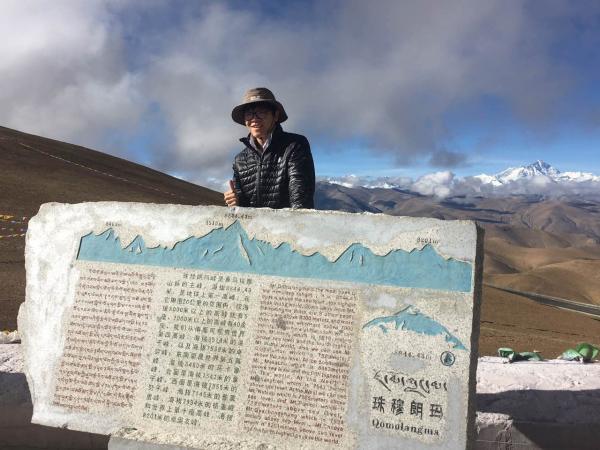 特写丨我和柯洁同走川藏线：一路上看到狗，他总会上去抱抱