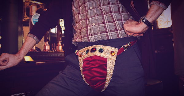 走着瞧 | 哈萨克斯坦开放过境免签，维珍推出脱欧计算器