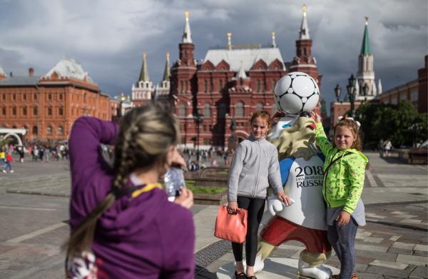 “鸡肋”联合会杯要开始了，国际足联用一场革命抢了C罗头条