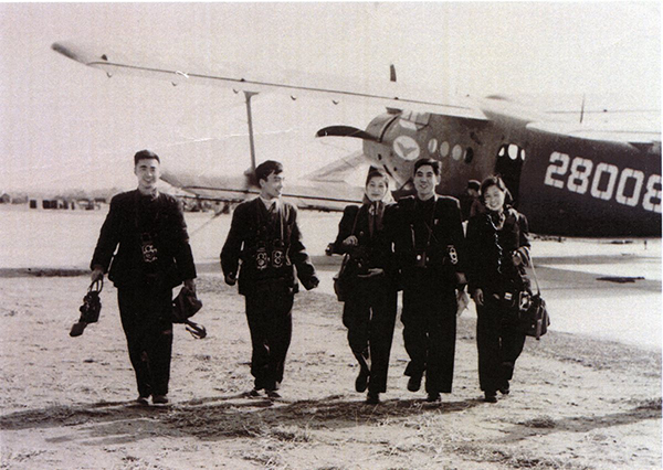 观看之道：一段红色摄影史？还是另一种女性摄影？