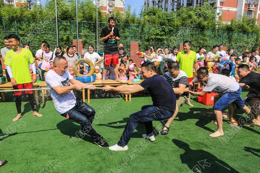 父亲节将至  幼儿园里狂欢节 (2).jpg