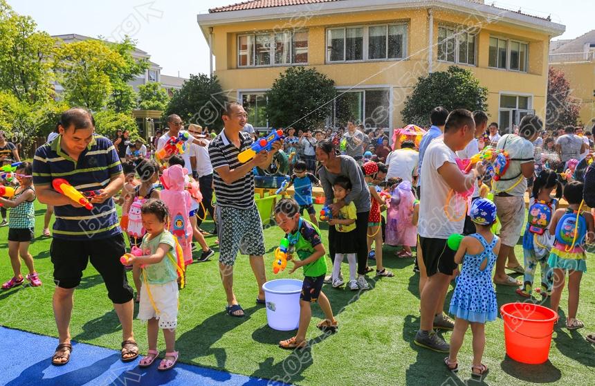 父亲节将至  幼儿园里狂欢节 (8).jpg