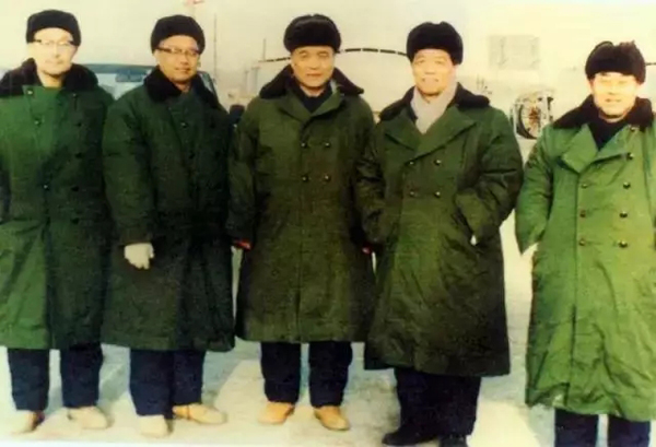 揭秘中国氢弹研制史：让法国总统拍桌子、领航员一度忘记投弹