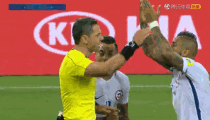 录像裁判大显身手！联合会杯一夜吹掉两球，C罗们都蒙了