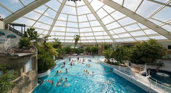 上海迪士尼年吸客千万，未来3年中国将成主题乐园最大市场