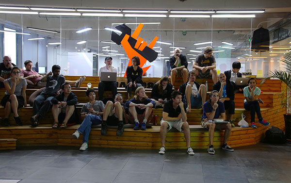 华强北变奏丨手机学徒、潮汕老板和剑桥工程师的命运路口