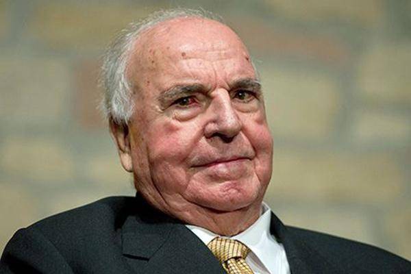 赫尔穆特·科尔其人轶事：德国前总理的“特立独行”