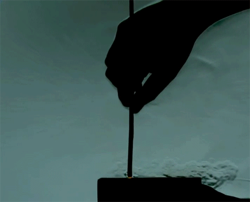 趣看｜纹影摄影，肉眼下看不见的气流慢动作