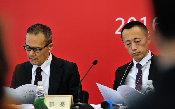 王石的两次放手：主动让贤，“我对他们完全放心”