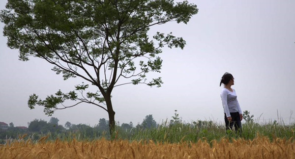 跟拍余秀华一年多的导演说：她的最高欲望并不是诗歌