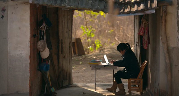 跟拍余秀华一年多的导演说：她的最高欲望并不是诗歌