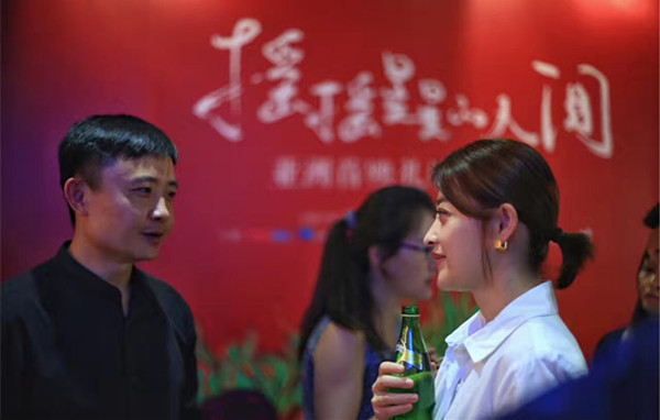 跟拍余秀华一年多的导演说：她的最高欲望并不是诗歌