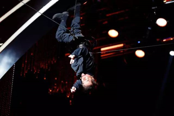 上海电影节｜猜猜杨幂和黄轩拿了个什么奖