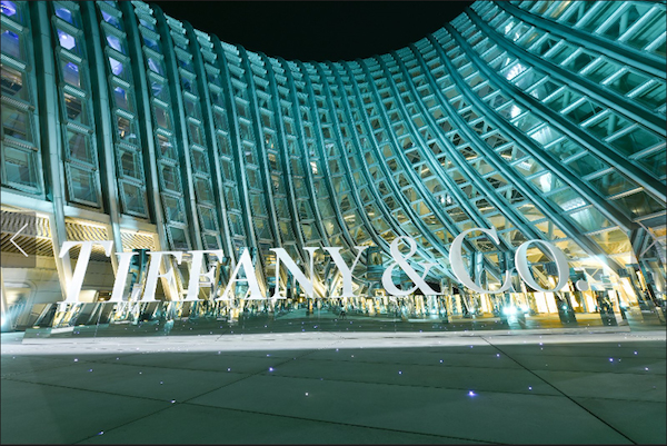 有一种珠宝的光彩，叫做生如夏花之绚烂