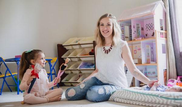 产后抑郁妈妈用照片发声：朋友圈晒幸福不如直面内心的脆弱