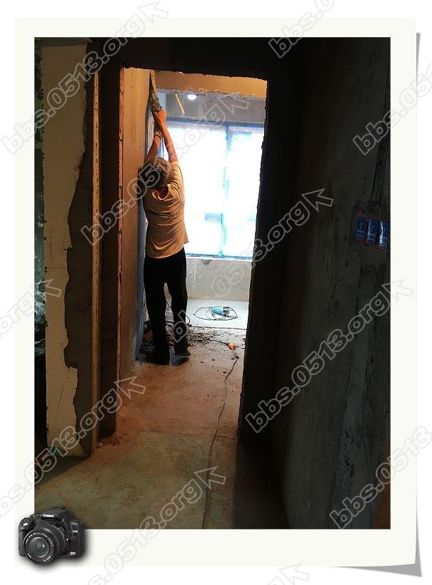 门头返工和线槽粉补 (3).jpg