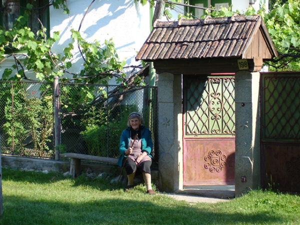 在吸血鬼传说的发祥地，寻找简·奥斯汀笔下的欧洲田园
