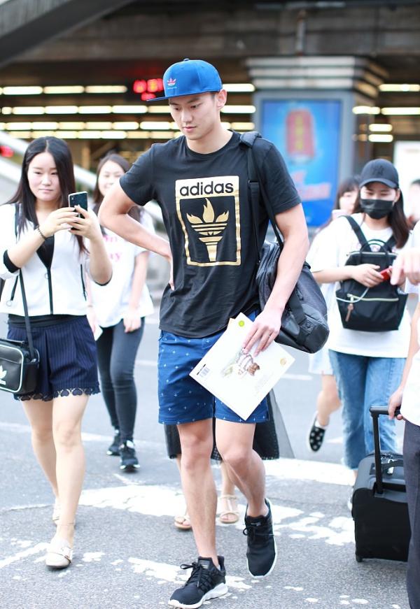 宁泽涛三年4次退赛，他已经失去参加世锦赛的机会了吗