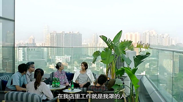 港产夜魔侠，不用暴力，只动嘴巴