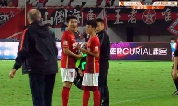 恒大再现球员出走事件，中超00后代表是否被经纪人“诱拐”