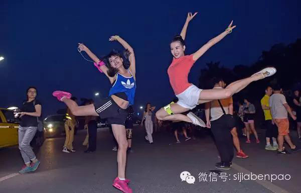 湿热黄梅天只能夜跑吗，最佳跑步时段其实在日夜交替时