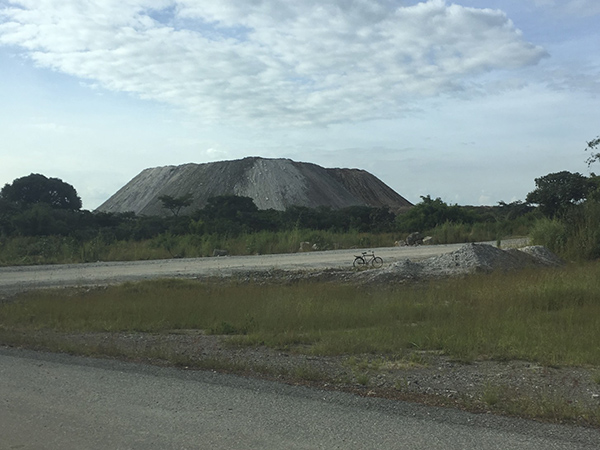 赞比亚关押中国公民事件背后：没有赢家的斗争