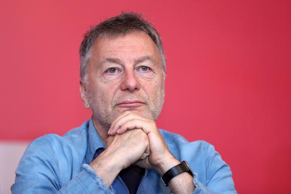 专访｜《暴雨将至》导演曼彻夫斯基：拍电影最难还是找资金