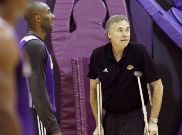 改造火箭重塑哈登，“跑轰大师”丹东尼却有个悲剧的人生观