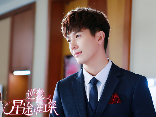 从《红色》到《星途璀璨》，导演杨磊在想什么