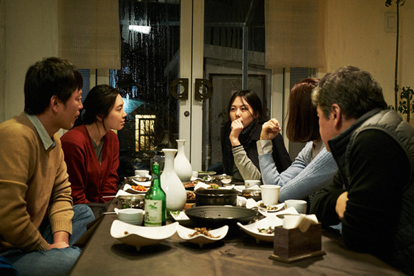 睡不着｜《独自在夜晚的海边》：梦的唯一现实是自己