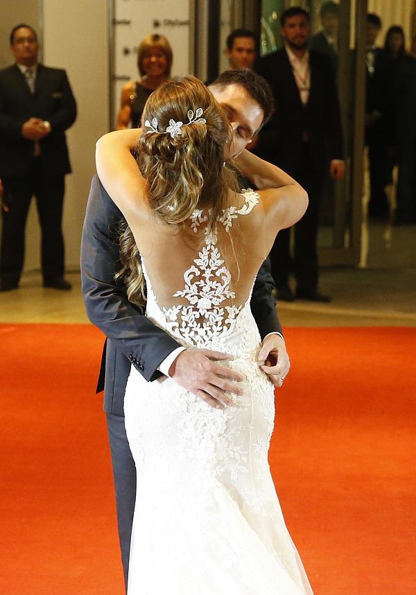 21年爱情长跑！梅西家乡大婚，球王的婚礼不用“随份子”