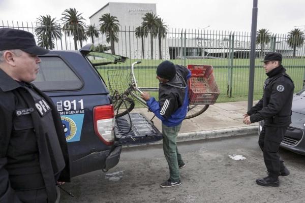 21年爱情长跑！梅西家乡大婚，球王的婚礼不用“随份子”