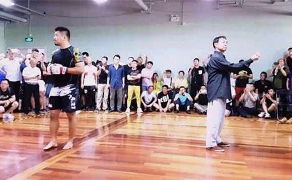 澎湃联播｜从一场被打断的比武，评点手游防沉迷系统