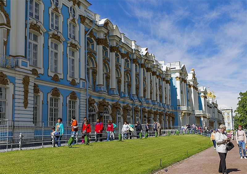 气派的叶卡捷琳娜皇宫一角