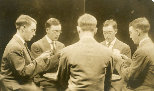 趣看｜5连拍弱爆了，一百年前人们都这么玩