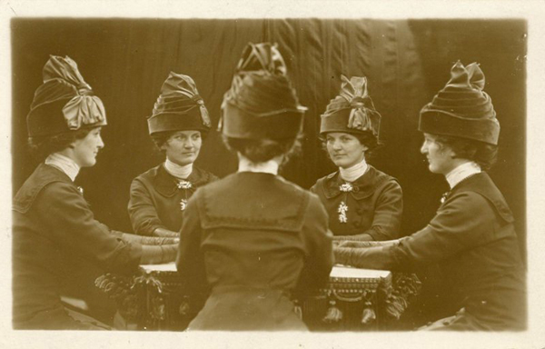 趣看｜5连拍弱爆了，一百年前人们都这么玩