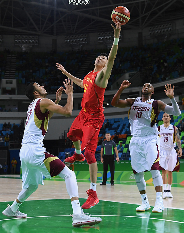 周琦重走姚明路，离立足NBA这么近又那么远