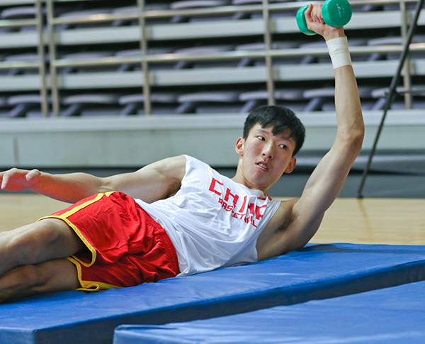 周琦重走姚明路，离立足NBA这么近又那么远