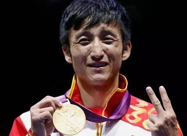 日本拳王叫嚣在中国干掉邹市明，邹市明：不会让国人失望