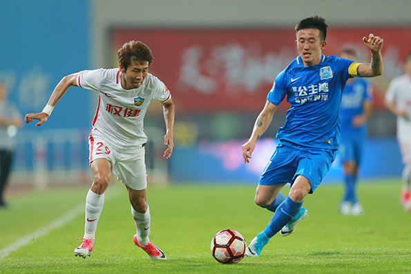 富力遭遇“人在囧途”：开赛前才到球场，遭绝杀失利该怪谁