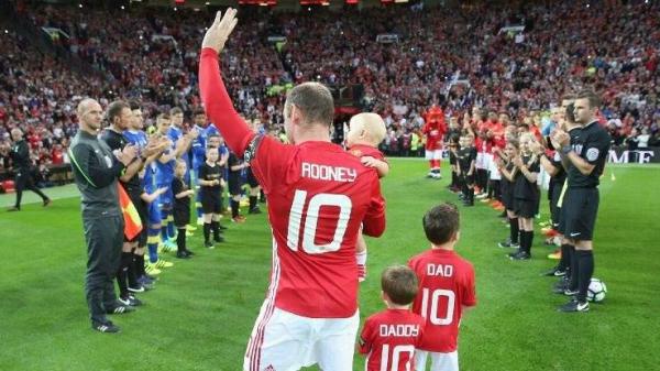 鲁尼时隔13年重返埃弗顿，曼联“赔本”也要送他大团圆结局