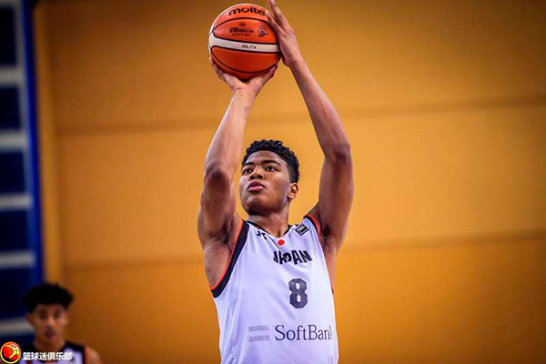 日本男篮世青赛找到未来核心，但周琦之后的中国篮球却断档了